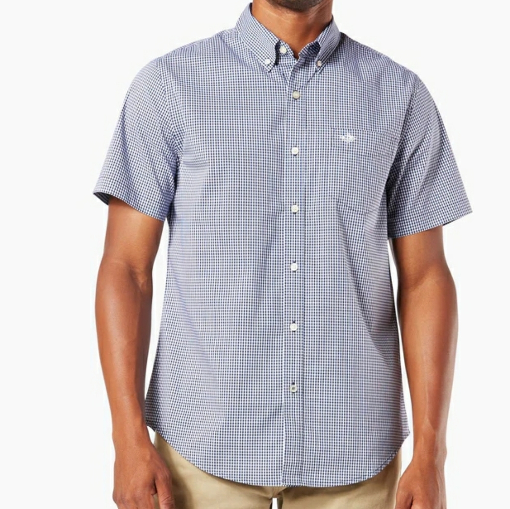 - DOCKERS CHECKERED BUTTON UP SHIRT